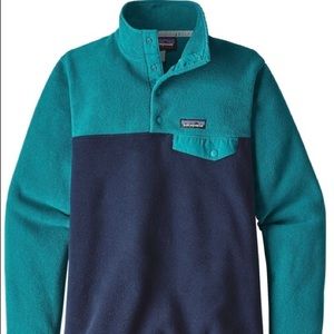 Women's Patagonia pullover in elwha blue